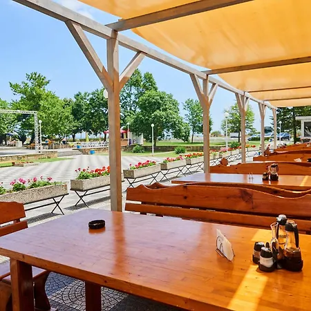 Hotel кремиковци *